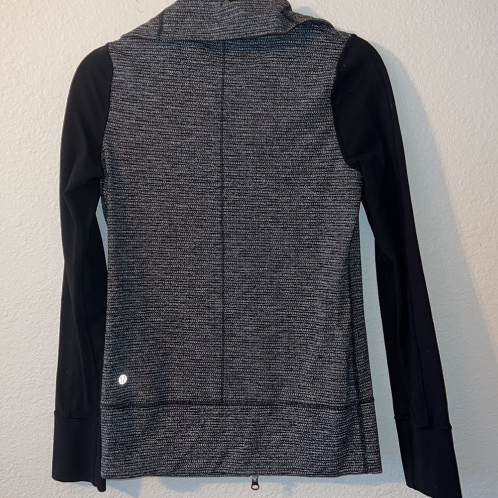 Lululemon daily yoga full zip jacket - Picture 4 of 6